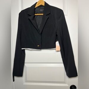 Cropped Black Women's Blazer Jacket Size Medium NWT